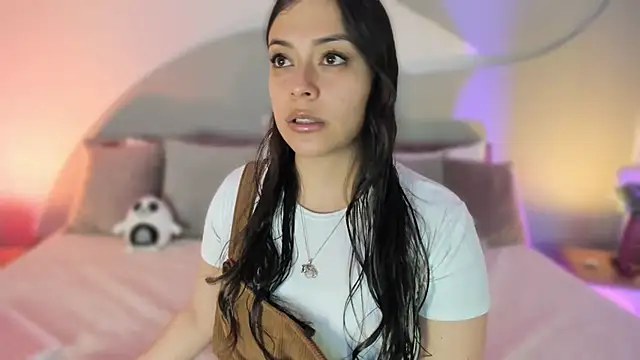 Snapshot of Nicolle_W chatting on October 11, 2025, 11:53 am Nicolle W online show from October 11, 2025, 11:53 am