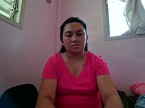 LalaiAsian online show from October 2, 2025, 2:18 am