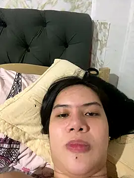 Hebefemme online show from December 16, 2025, 7:30 pm