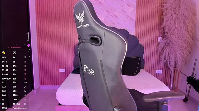 karol green  online show from October 22, 2025, 7:24 pm