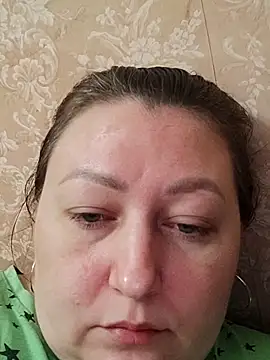 Rini333 online show from December 4, 2025, 4:33 am