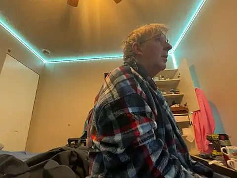 Snapshot of jck1m0t chatting on January 4, 2025, 5:27 am jck1m0t online show from January 4, 2025, 5:27 am