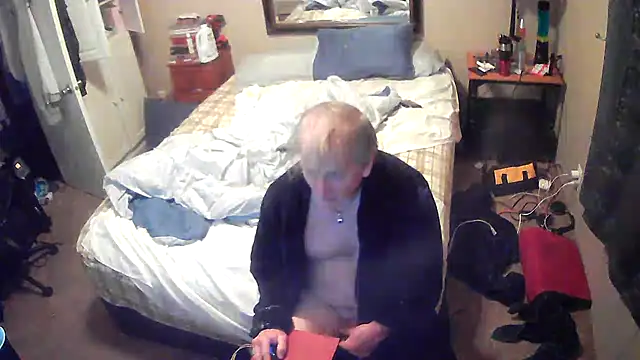 Snapshot of jck1m0t chatting on February 15, 2025, 12:33 pm jck1m0t online show from February 15, 2025, 12:33 pm