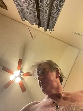 Snapshot of jck1m0t chatting on March 5, 2025, 6:44 am jck1m0t online show from March 5, 2025, 6:44 am