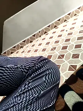 deshimund online show from November 3, 2025, 4:14 am