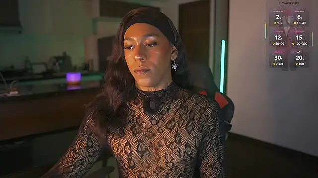 Snapshot of AmberRaus chatting on October 15, 2025, 5:51 am AmberRaus online show from October 15, 2025, 5:51 am