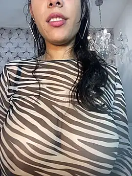 PilarJones  online show from January 13, 2025, 3:26 pm