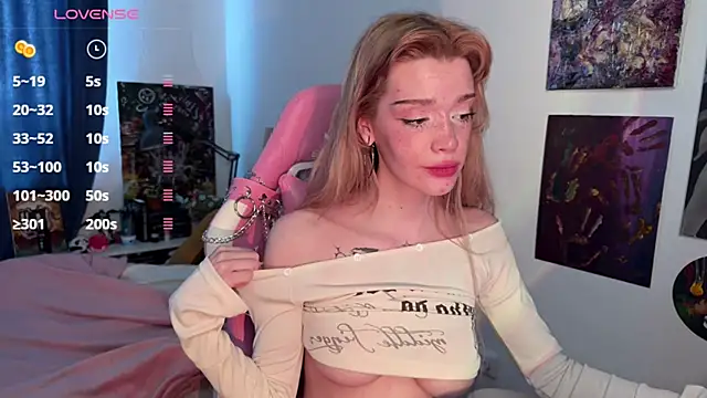 Snapshot of boobsybootie chatting on March 3, 2025, 3:53 pm boobsybootie online show from March 3, 2025, 3:53 pm