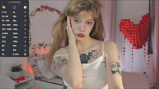 boobsybootie online show from February 19, 2026, 8:49 pm