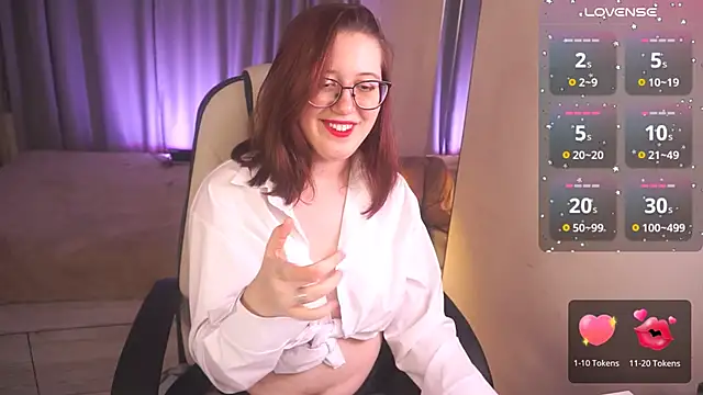 Snapshot of Charmy_Gracy chatting on December 2, 2024, 5:15 pm Charmy Gracy online show from December 2, 2024, 5:15 pm