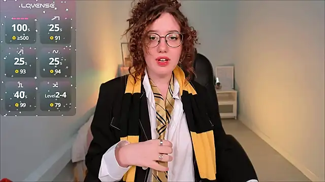 Snapshot of Charmy_Gracy chatting on December 7, 2024, 5:42 pm Charmy Gracy online show from December 7, 2024, 5:42 pm