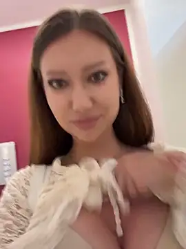goodforKarina online show from June 19, 2026, 10:08 am