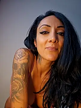 Snapshot of miatemptress69 chatting on October 11, 2025, 11:53 am miatemptress69 online show from October 11, 2025, 11:53 am