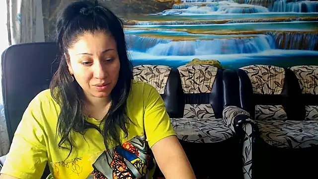 MoistMady online show from February 24, 2025, 8:49 am