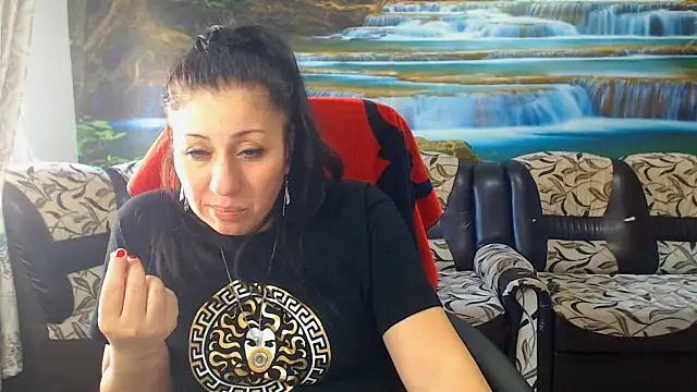 MoistMady online show from February 25, 2026, 1:32 pm