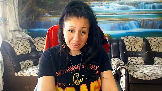 MoistMady online show from May 22, 2026, 10:10 am