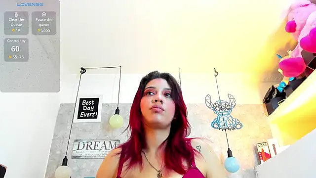 Snapshot of Rebeca_xs chatting on March 6, 2025, 7:47 am Rebeca xs online show from March 6, 2025, 7:47 am