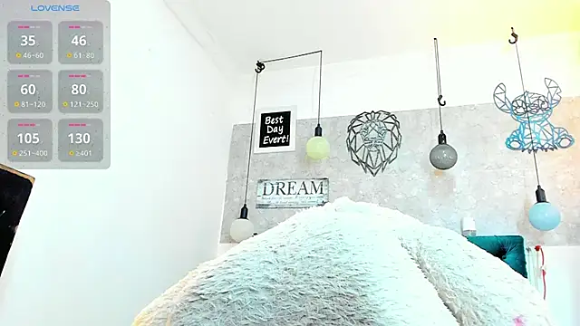 Snapshot of Rebeca_xs chatting on October 27, 2025, 7:56 am Rebeca xs online show from October 27, 2025, 7:56 am