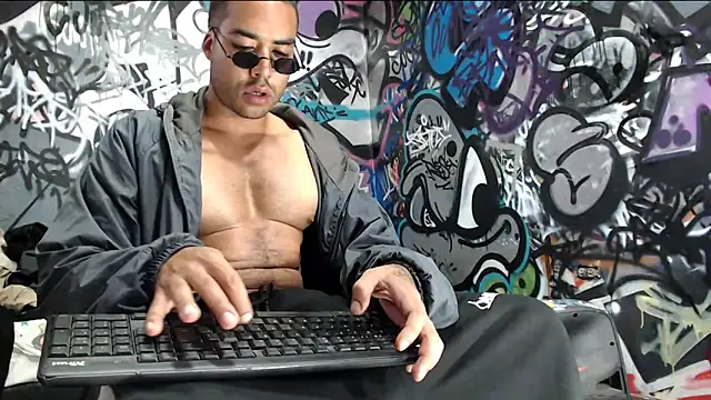 Snapshot of Justin_Frank chatting on January 11, 2025, 4:36 pm Justin Frank online show from January 11, 2025, 4:36 pm