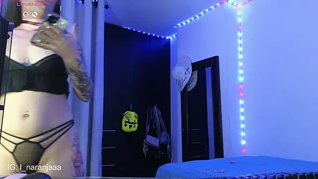 nara lyn1 online show from November 6, 2025, 4:46 am