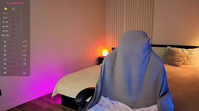 Snapshot of elinanortas chatting on February 7, 2026, 3:21 am elinanortas online show from February 7, 2026, 3:21 am