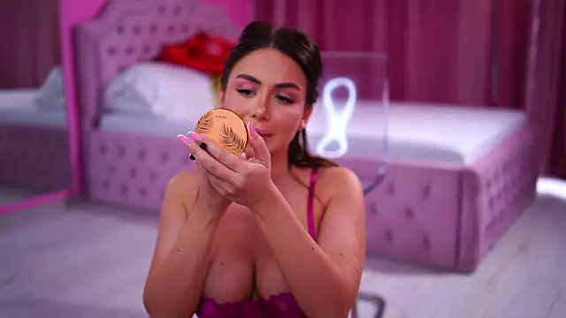 AshleySinn online show from February 8, 2026, 11:24 am