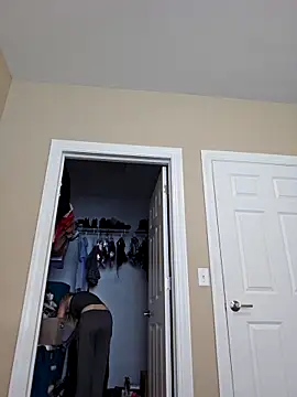 AmethystFoxx online show from September 29, 2025, 7:51 pm