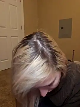 AmethystFoxx online show from February 9, 2026, 11:09 pm