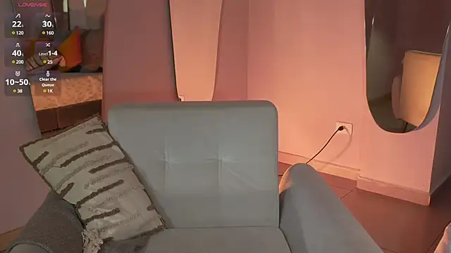 NaomiSainz online show from January 28, 2025, 6:28 pm