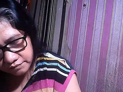 sweetsosie18 online show from November 29, 2025, 7:00 am