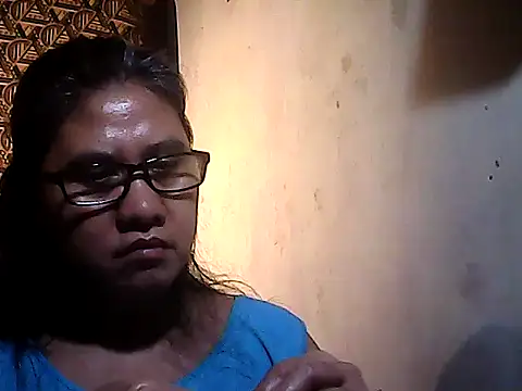 sweetsosie18 online show from December 22, 2025, 6:38 pm