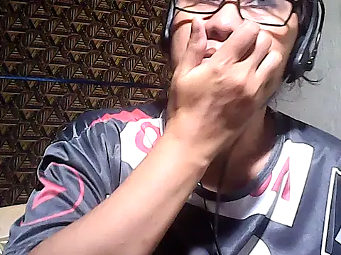 sweetsosie18 online show from January 11, 2026, 12:04 am