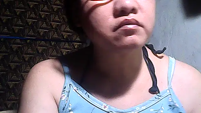 Snapshot of sweetsosie18 chatting on April 19, 2026, 8:35 am sweetsosie18 online show from April 19, 2026, 8:35 am