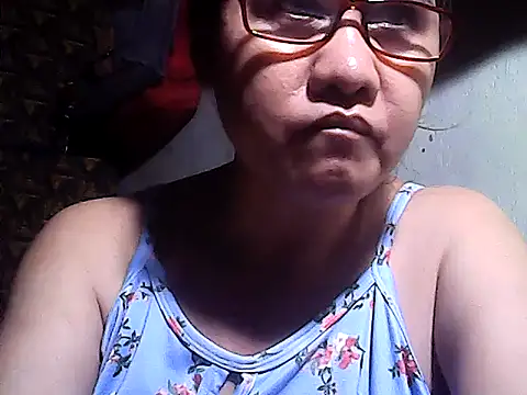 Snapshot of sweetsosie18 chatting on May 22, 2026, 4:19 am sweetsosie18 online show from May 22, 2026, 4:19 am