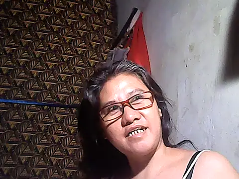 Snapshot of sweetsosie18 chatting on June 5, 2026, 1:12 am sweetsosie18 online show from June 5, 2026, 1:12 am