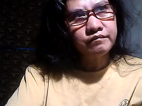 Snapshot of sweetsosie18 chatting on June 6, 2026, 1:43 am sweetsosie18 online show from June 6, 2026, 1:43 am