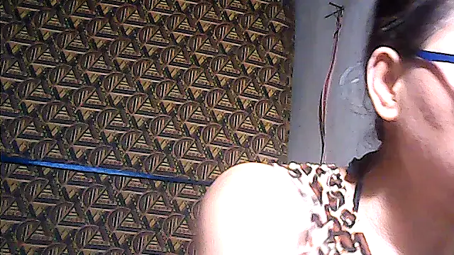 Snapshot of sweetsosie18 chatting on July 9, 2026, 12:37 am sweetsosie18 online show from July 9, 2026, 12:37 am
