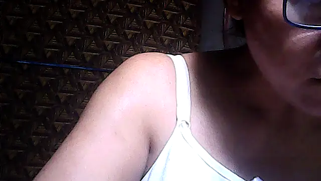Snapshot of sweetsosie18 chatting on July 12, 2026, 10:17 am sweetsosie18 online show from July 12, 2026, 10:17 am