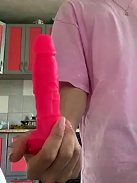 SeducingYoghourt online show from June 6, 2026, 1:27 pm