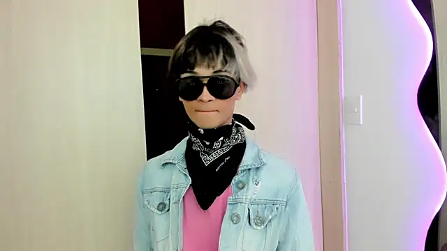 Snapshot of Sweet_Jack1 chatting on October 1, 2025, 2:12 pm Sweet Jack1 online show from October 1, 2025, 2:12 pm