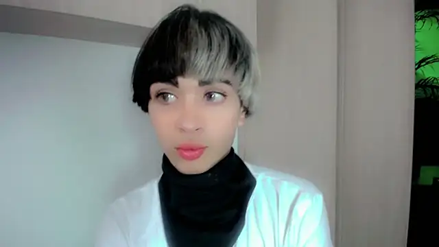 Snapshot of Sweet_Jack1 chatting on October 12, 2025, 1:32 pm Sweet Jack1 online show from October 12, 2025, 1:32 pm