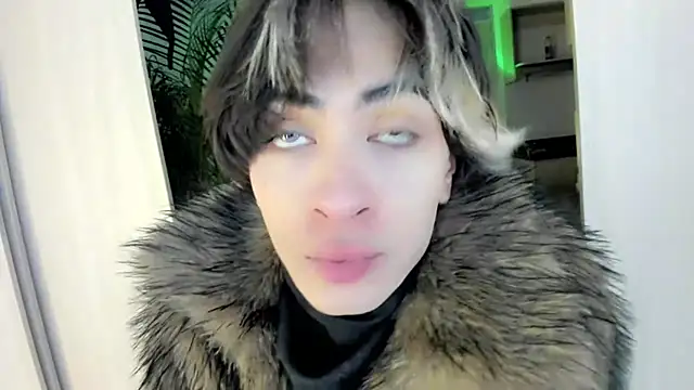 Snapshot of Sweet_Jack1 chatting on November 6, 2025, 1:23 pm Sweet Jack1 online show from November 6, 2025, 1:23 pm