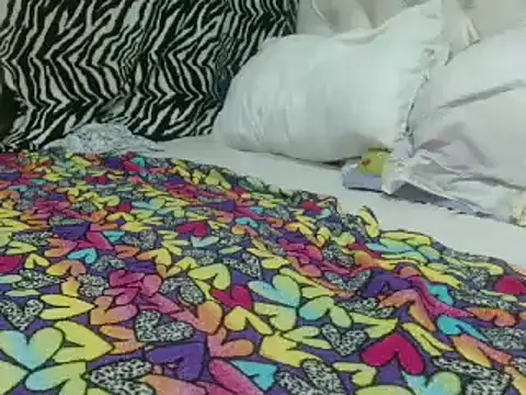 sharlot003 online show from January 28, 2025, 11:49 am