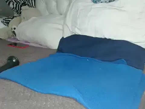 sharlot003 online show from March 12, 2025, 11:31 am