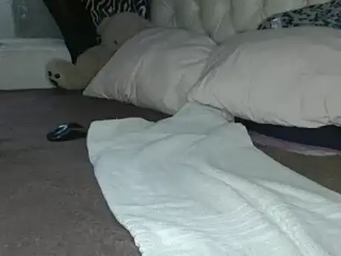 sharlot003 online show from March 18, 2025, 12:03 pm