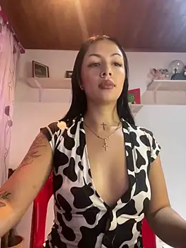 Snapshot of MadisonCambel chatting on January 27, 2025, 7:35 pm MadisonCambel online show from January 27, 2025, 7:35 pm