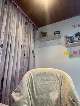 Snapshot of MadisonCambel chatting on February 14, 2025, 1:34 am MadisonCambel online show from February 14, 2025, 1:34 am