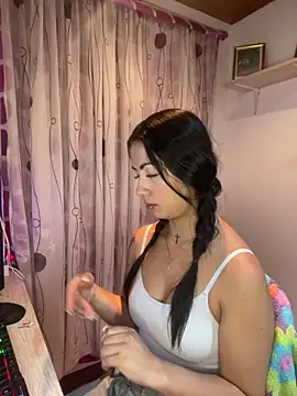 Snapshot of MadisonCambel chatting on February 21, 2025, 1:22 am MadisonCambel online show from February 21, 2025, 1:22 am