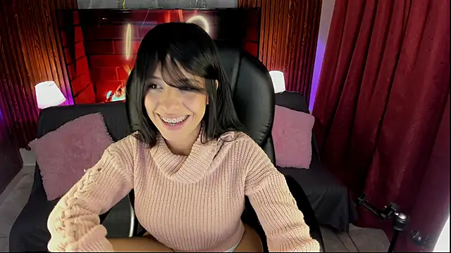 Snapshot of Girlmia_07 chatting on February 2, 2026, 7:40 am Girlmia 07 online show from February 2, 2026, 7:40 am