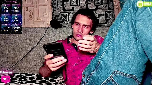 DavidCarroll online show from October 28, 2025, 11:14 am